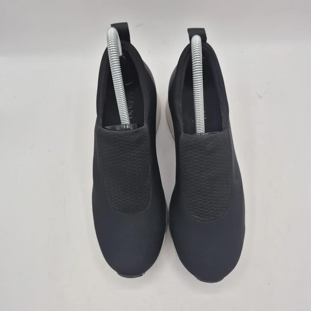 Alfani brand style